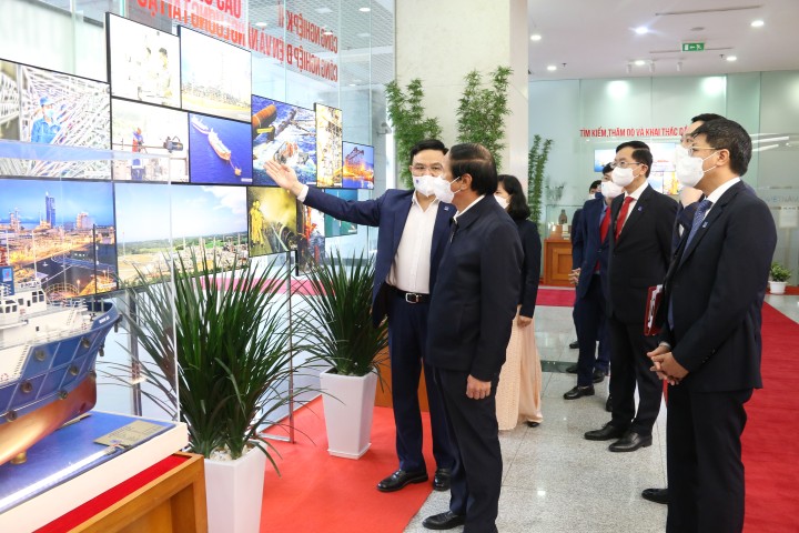 Petrovietnam cần phát huy hiệu quả cao nhất tài nguyên dầu khí, với tinh thần “thời cơ đến thì phải tiến công”